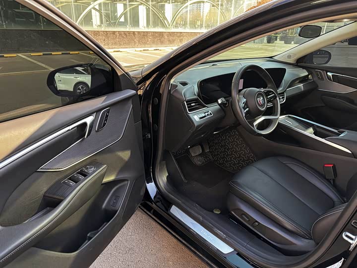 Фото 5 - Buick LaCrosse