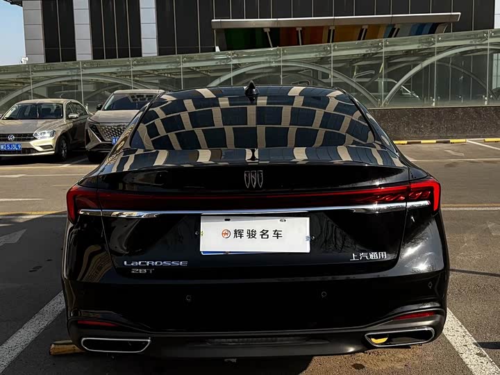 Фото 8 - Buick LaCrosse