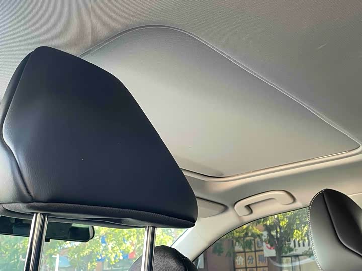 Фото 7 - Toyota Wildlander