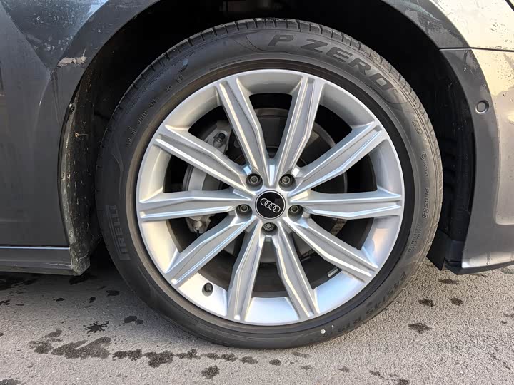 Фото 6 - Audi A6L