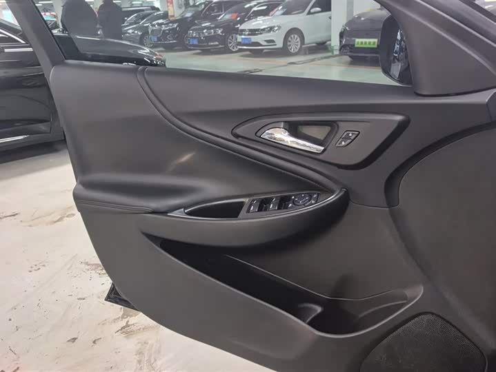 Фото 7 - Chevrolet Malibu XL