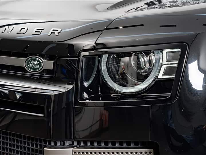 Фото 4 - Land Rover Defender