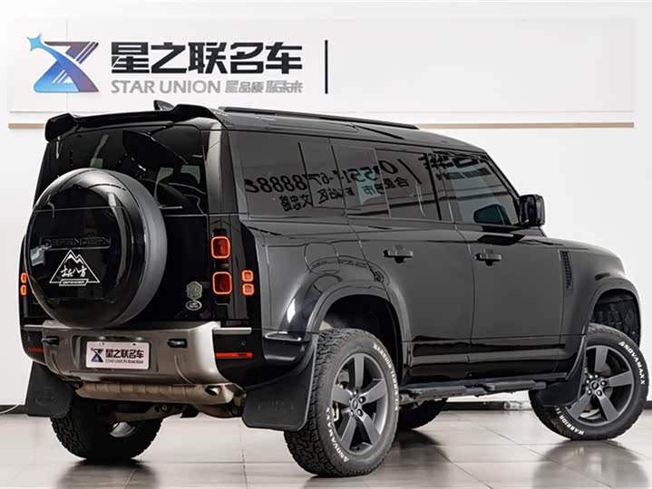 Фото 7 - Land Rover Defender