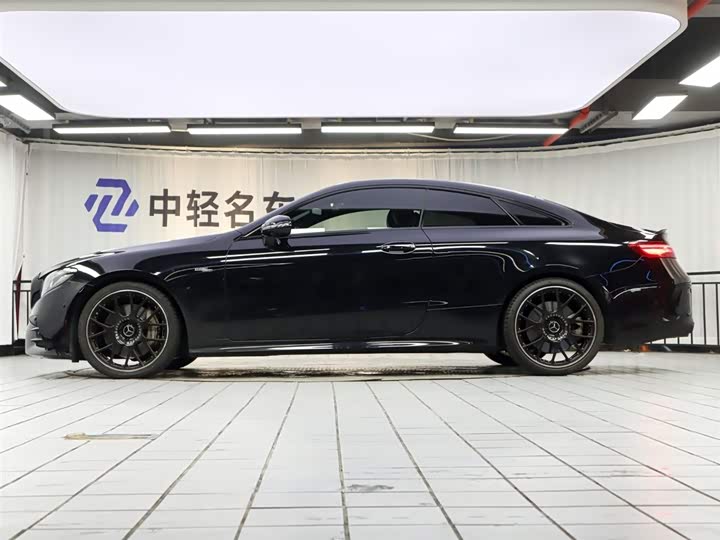 Фото 3 - Mercedes-Benz E-Class AMG