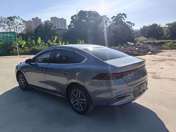 Фото 3 - BYD Qin Plus