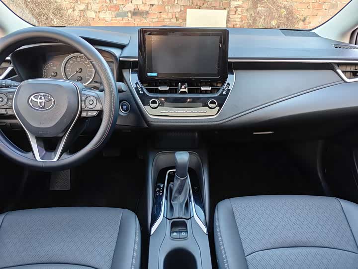 Фото 7 - Toyota Allion