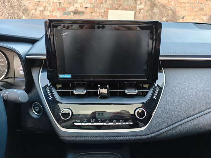 Фото 8 - Toyota Allion