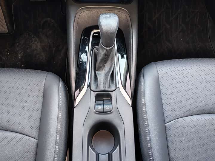 Фото 9 - Toyota Allion