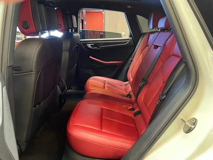 Фото 5 - Porsche Macan