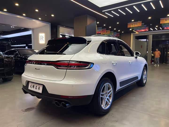 Фото 7 - Porsche Macan