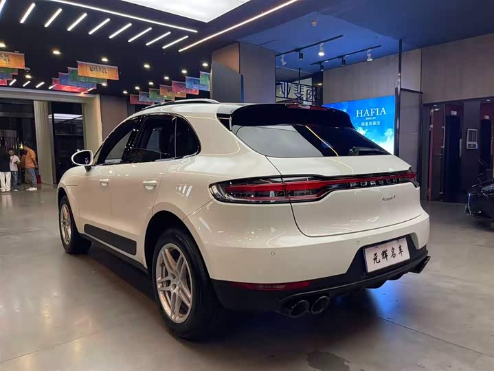 Фото 9 - Porsche Macan