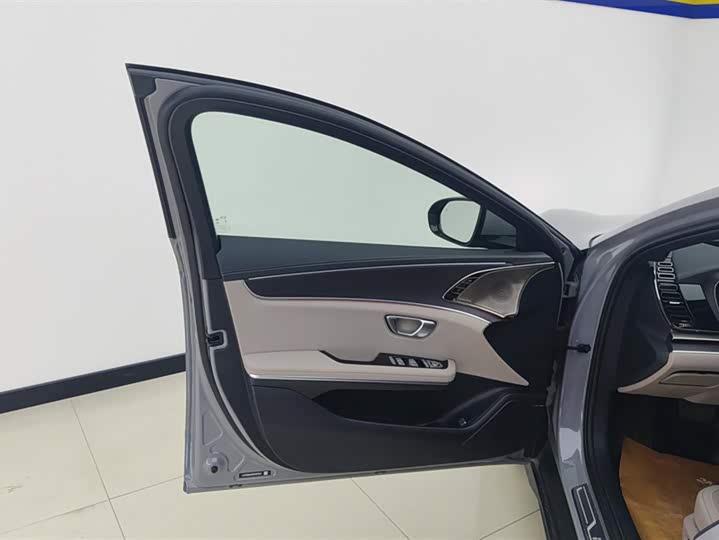 Фото 7 - BYD Han