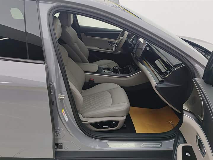 Фото 8 - BYD Han