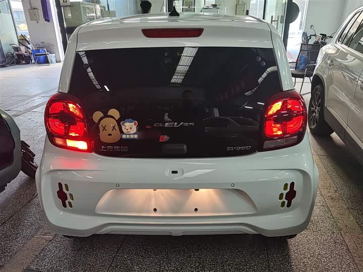 Фото 6 - Roewe Clever