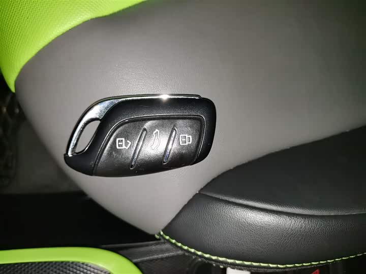 Фото 9 - Roewe Clever