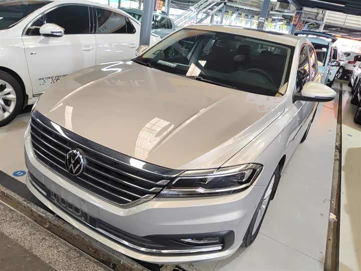 Фото 2 - Volkswagen Lavida