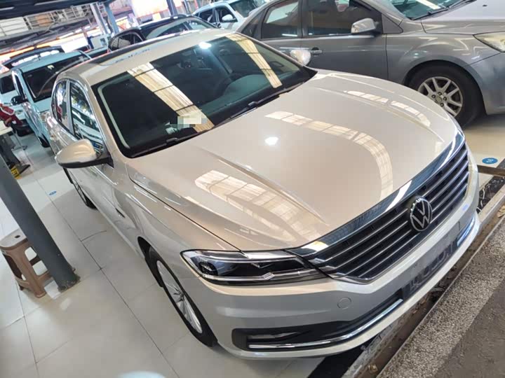 Фото 4 - Volkswagen Lavida