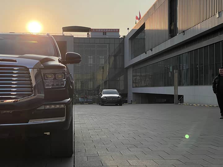 Фото 4 - Tank 500 Hybrid