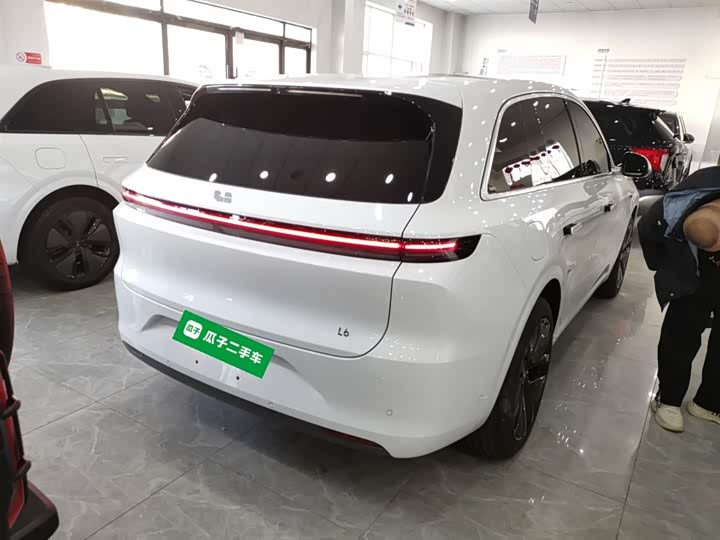 Фото 7 - LiXiang L6