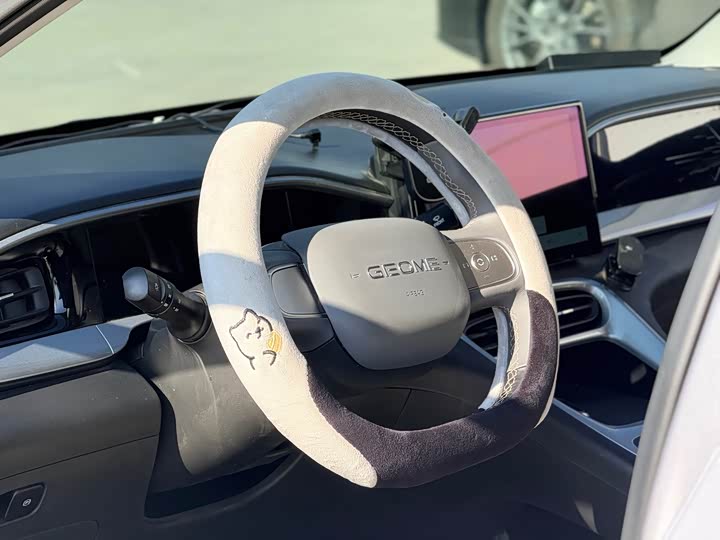 Фото 6 - Geely Galaxy Geome