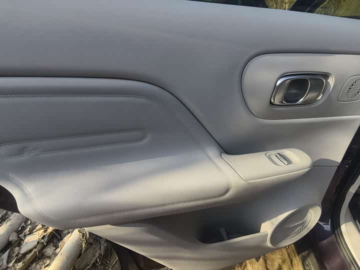 Фото 8 - Leapmotor B10