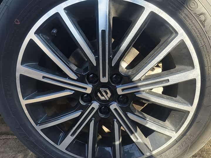 Фото 9 - Leapmotor B10