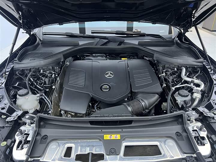 Фото 9 - Mercedes-Benz GLC-Class