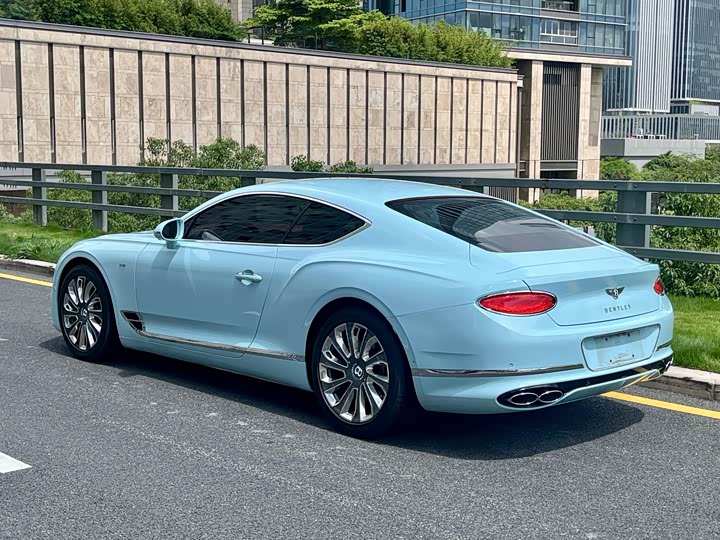 Фото 4 - Bentley Continental GT