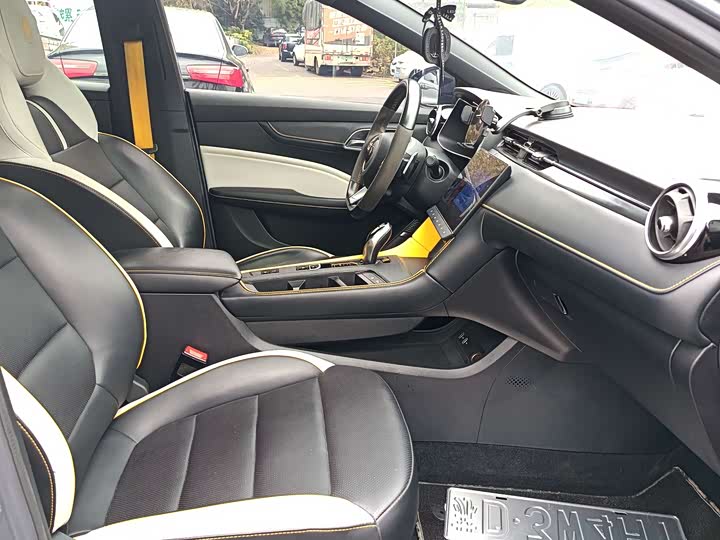 Фото 8 - MG Motor 6