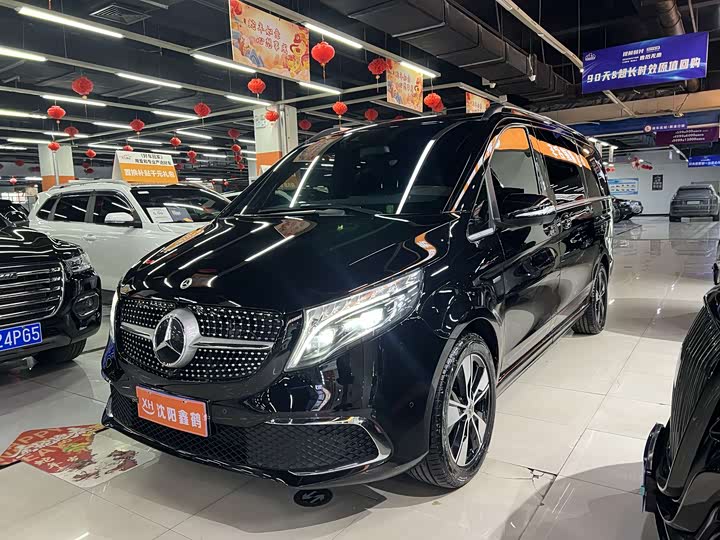 Фото 3 - Mercedes-Benz V-Class