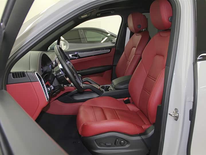 Фото 6 - Porsche Cayenne