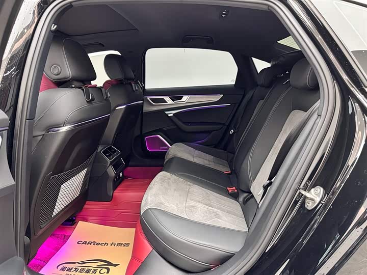 Фото 9 - Audi A6L