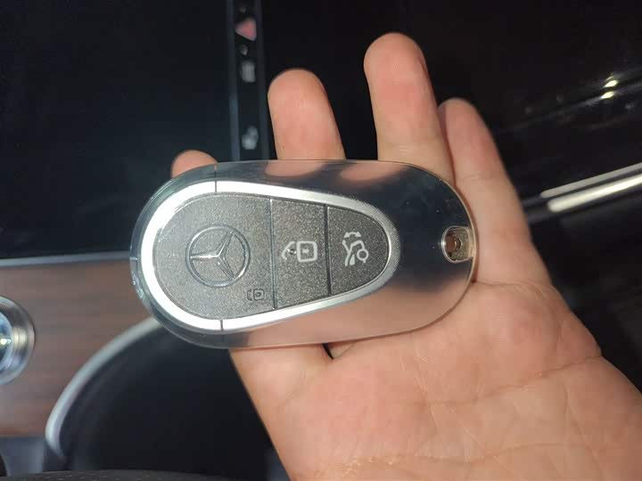 Фото 9 - Mercedes-Benz GLC-Class