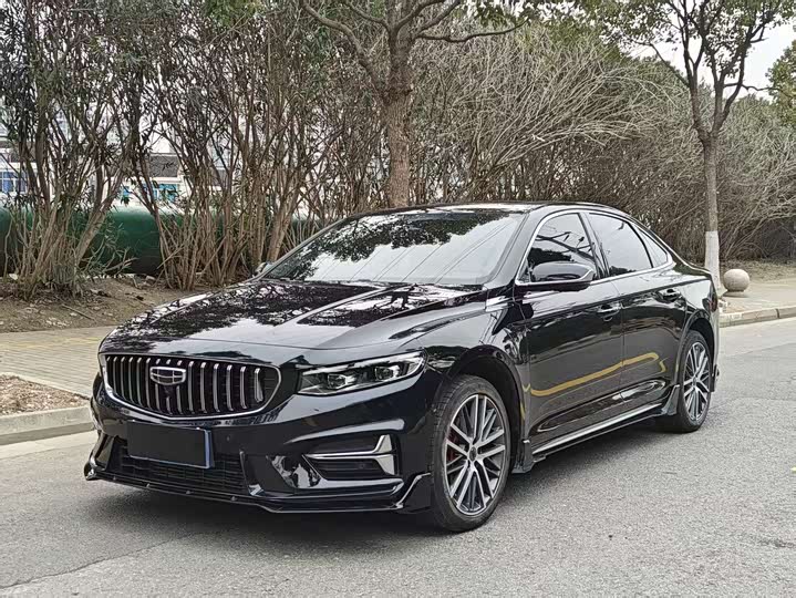 Фото 1 - Geely Preface