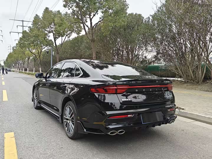 Фото 5 - Geely Preface