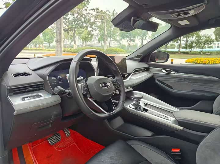 Фото 8 - Geely Preface