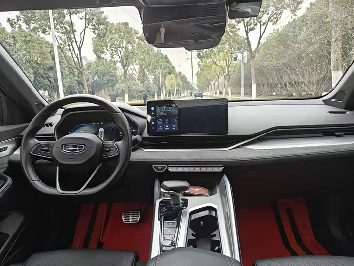 Фото 9 - Geely Preface