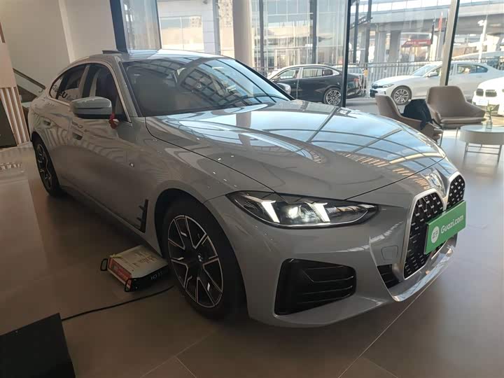 Фото 4 - BMW 4 Series