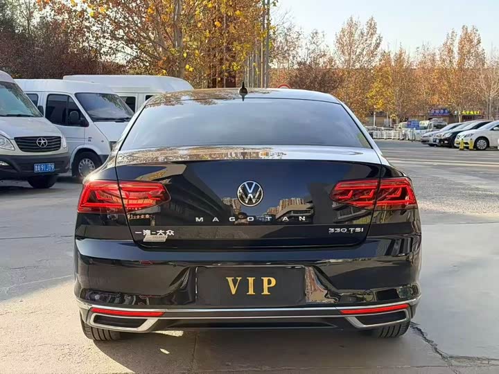 Фото 8 - Volkswagen Magotan