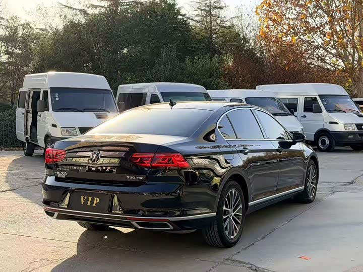 Фото 9 - Volkswagen Magotan