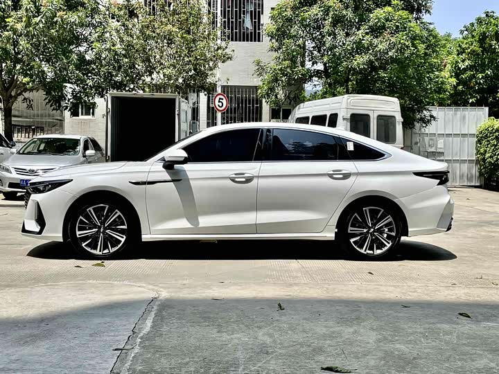 Фото 4 - Chery Arrizo 8