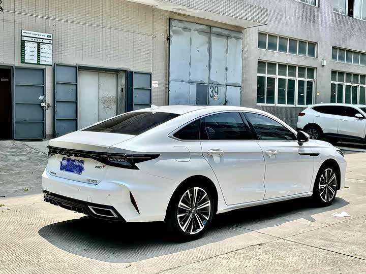 Фото 5 - Chery Arrizo 8