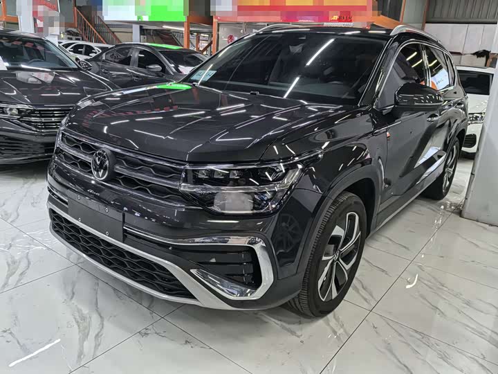 Фото 1 - Volkswagen Tharu