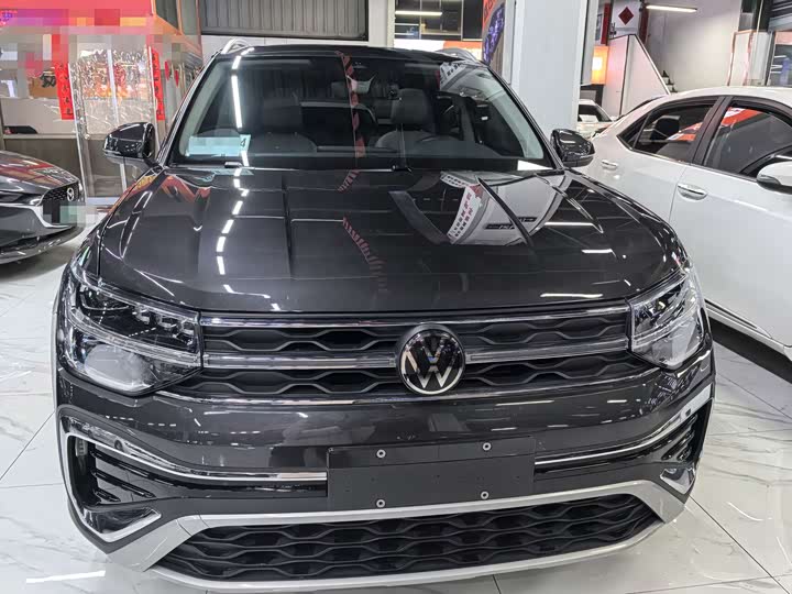 Фото 2 - Volkswagen Tharu