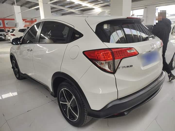 Фото 5 - Honda Vezel