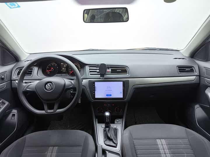 Фото 9 - Volkswagen Lavida