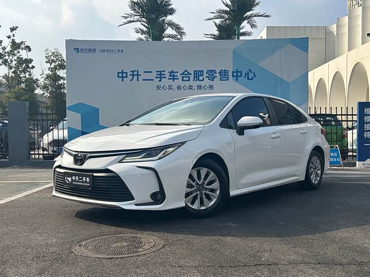 Фото 1 - Toyota Corolla