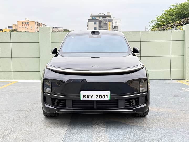 Фото 1 - LiXiang L8