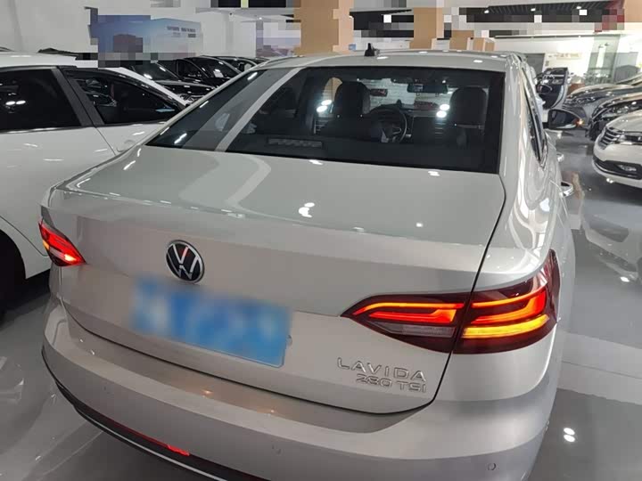 Фото 6 - Volkswagen Lavida