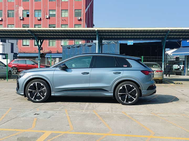 Фото 6 - Audi Q4 e-tron